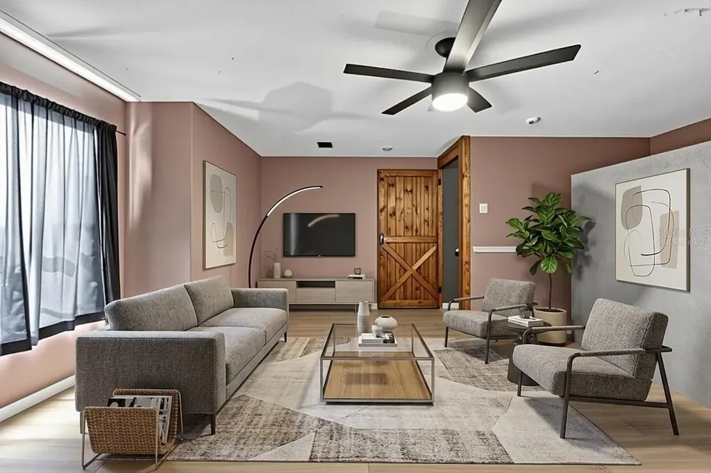 605 Cypress Park Avenue Tarpon Springs FL 34689