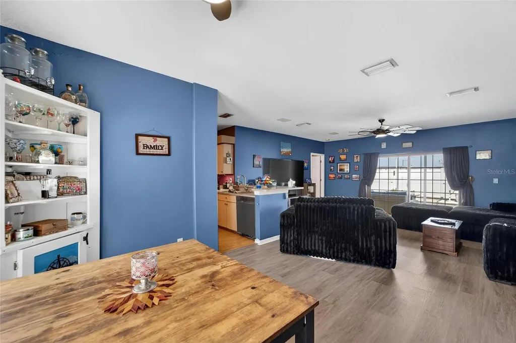605 Cypress Park Avenue Tarpon Springs FL 34689