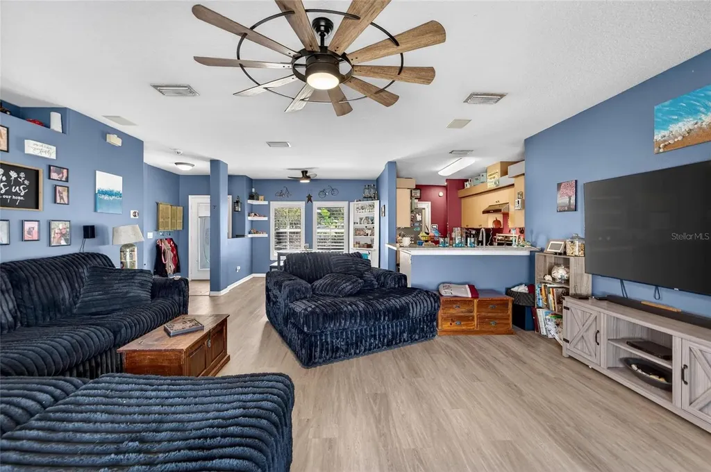 605 Cypress Park Avenue Tarpon Springs FL 34689