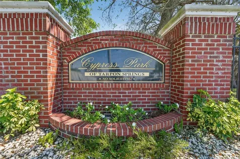 605 Cypress Park Avenue Tarpon Springs FL 34689