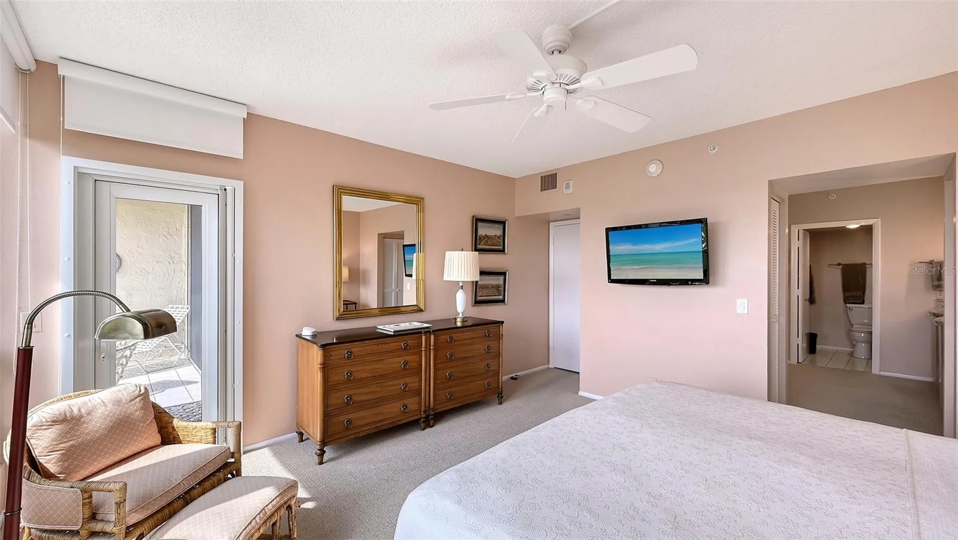 1085 Gulf Of Mexico Drive Longboat Key FL 34228