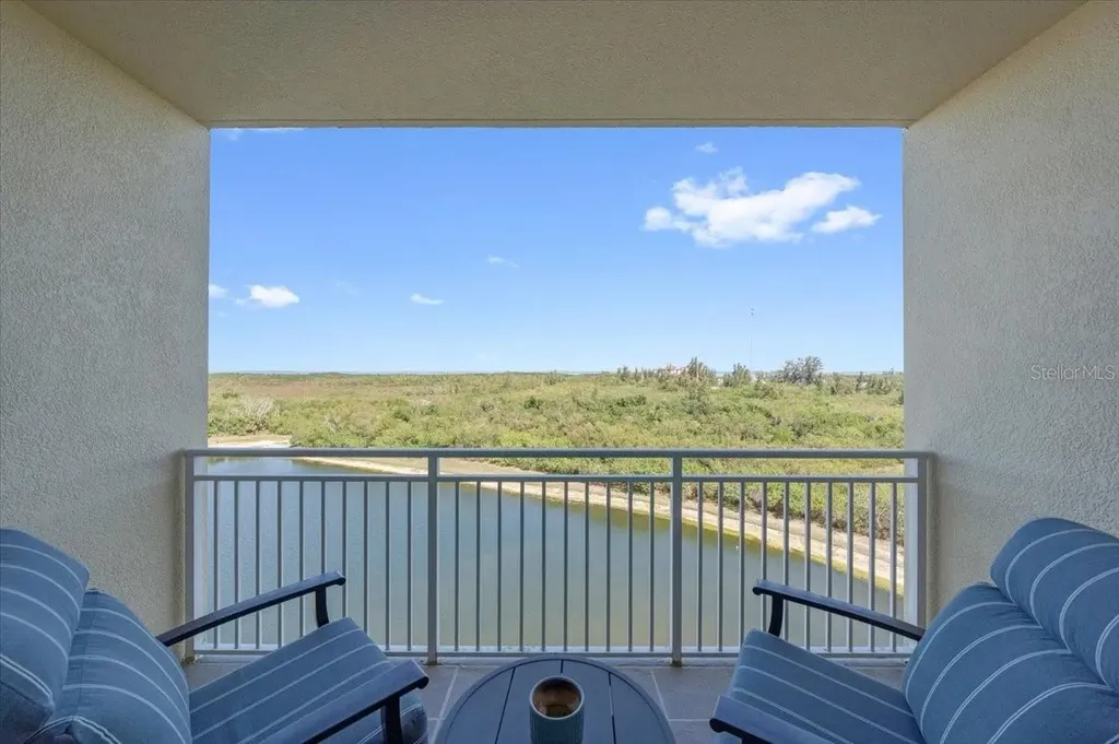10851 Mangrove Cay Lane NE St Petersburg FL 33716