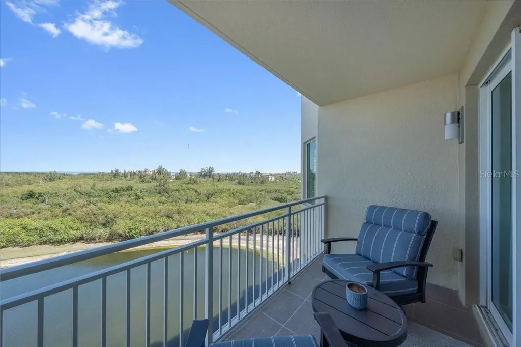 10851 Mangrove Cay Lane NE St Petersburg FL 33716