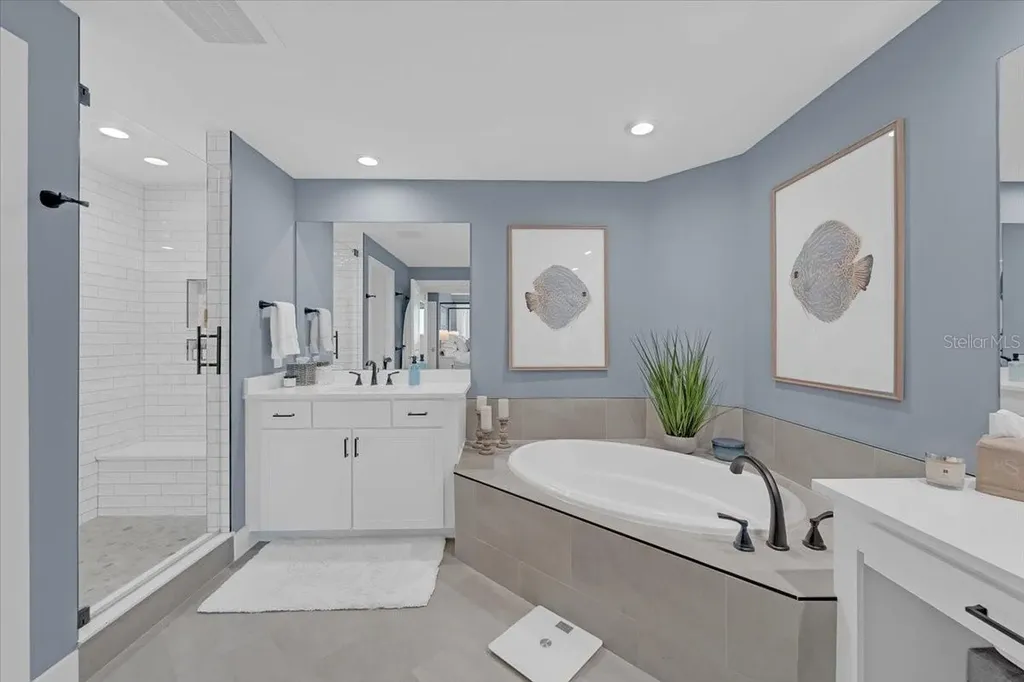 10851 Mangrove Cay Lane NE St Petersburg FL 33716