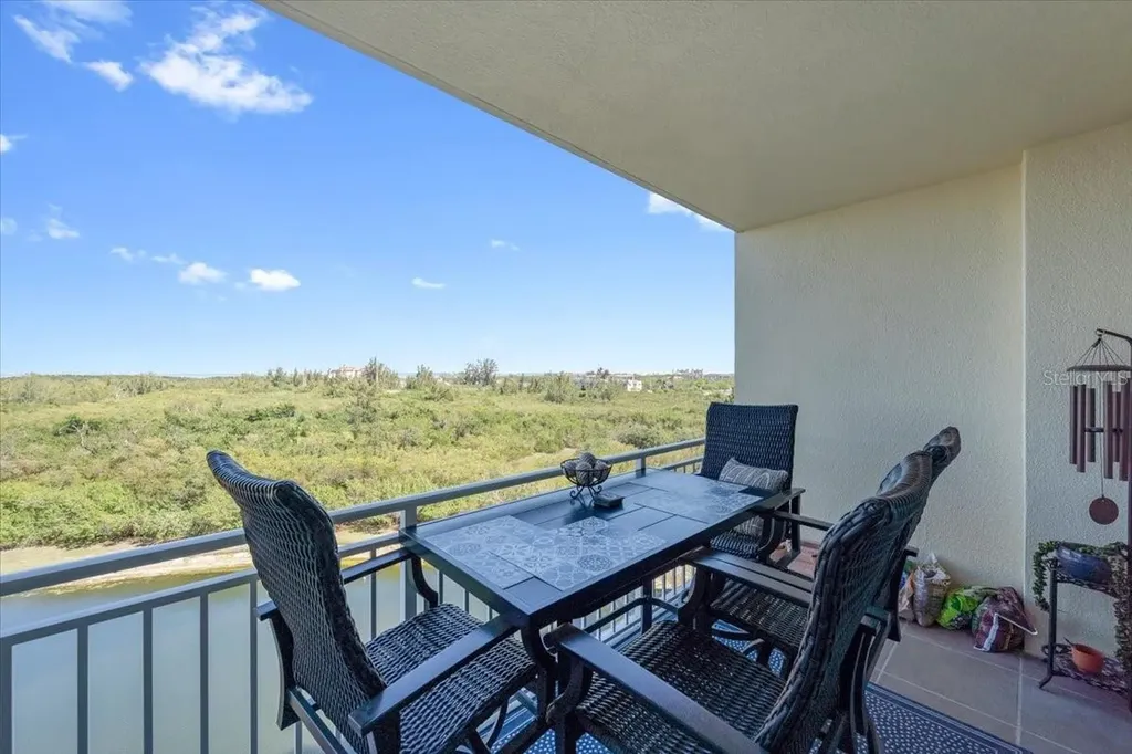 10851 Mangrove Cay Lane NE St Petersburg FL 33716