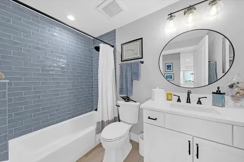 10851 Mangrove Cay Lane NE St Petersburg FL 33716
