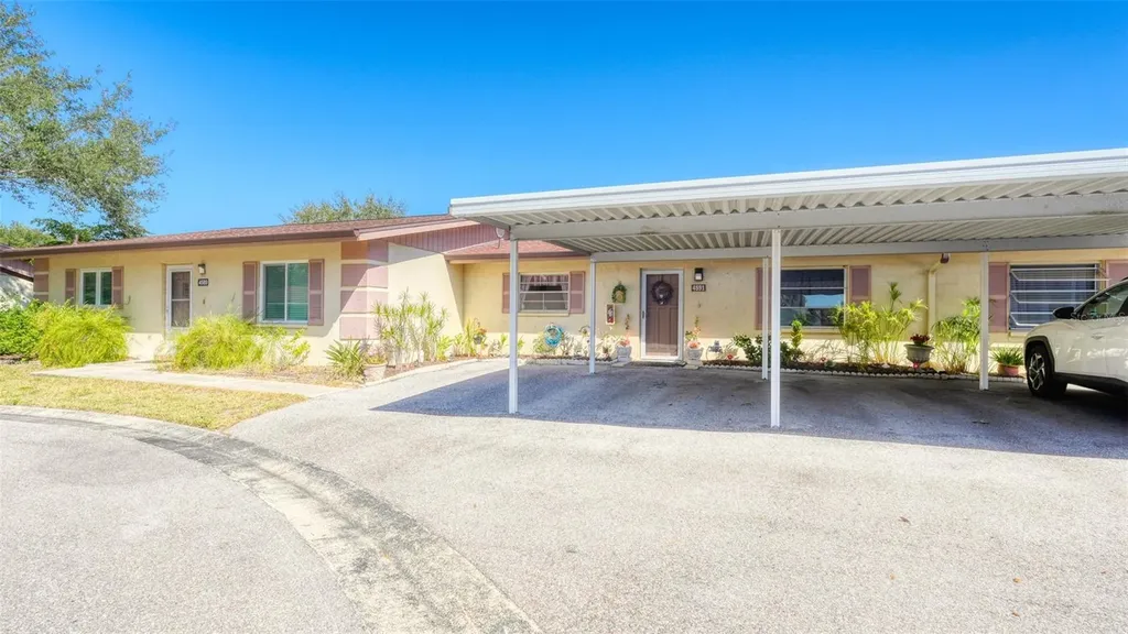 4591 Mohican Trail Sarasota FL 34233