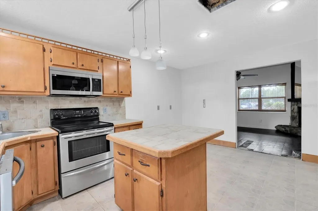 7920 52 Street N Pinellas Park FL 33781