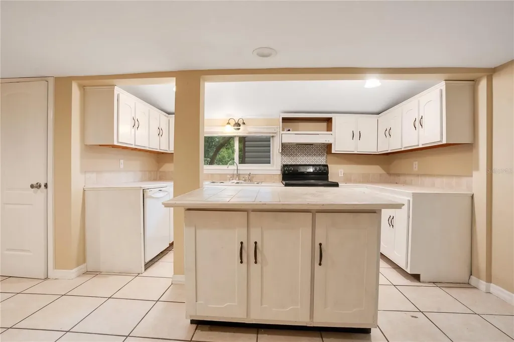 38341 Palm Grove Drive Zephyrhills FL 33542