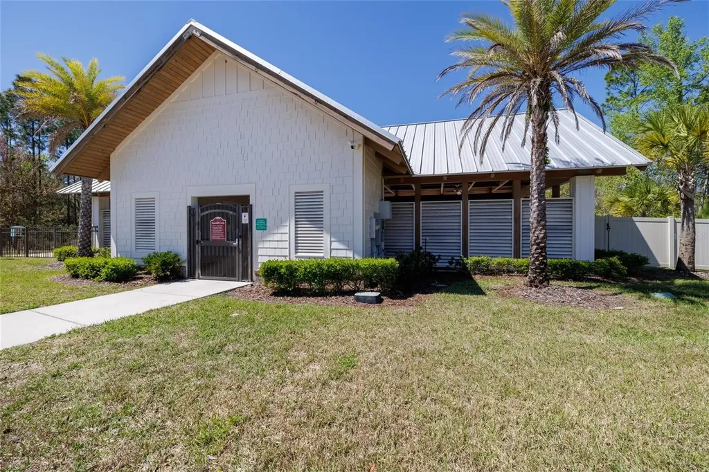 18 Oakleaf Way Palm Coast FL 32137