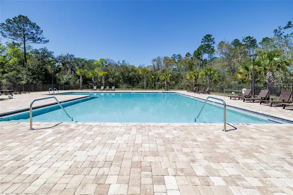 18 Oakleaf Way Palm Coast FL 32137