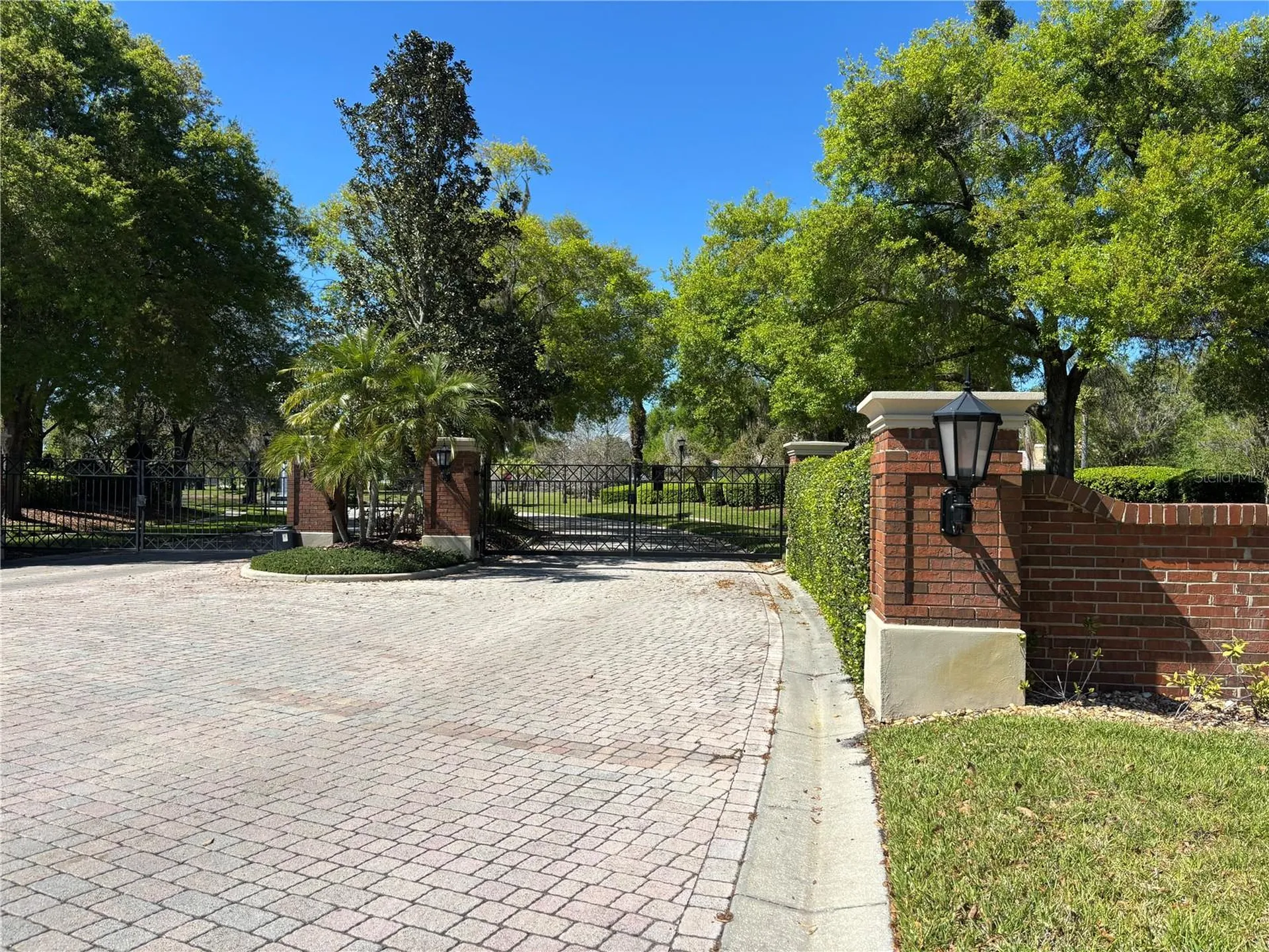 1310 Oxbridge Drive Lutz FL 33549