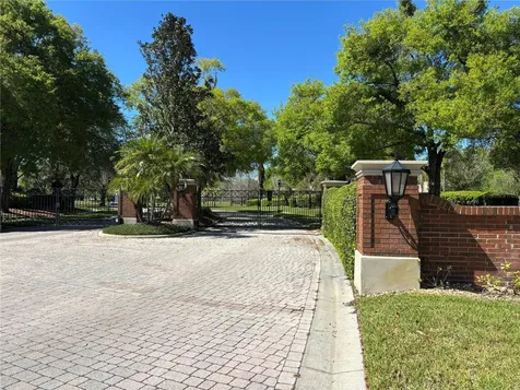 1310 Oxbridge Drive Lutz FL 33549