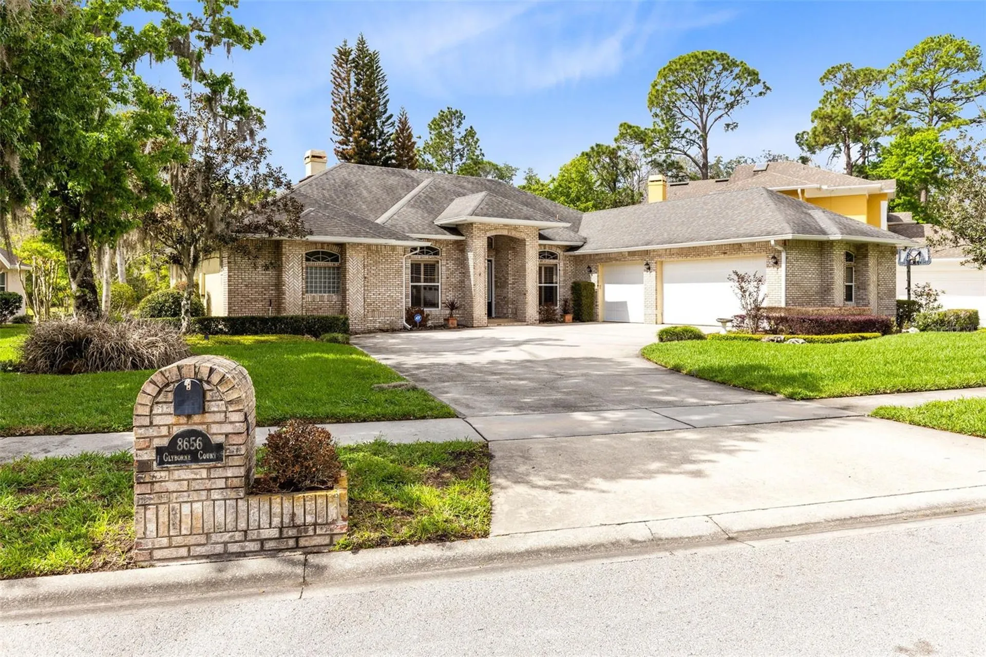 8656 Glyborne Court Orlando FL 32825