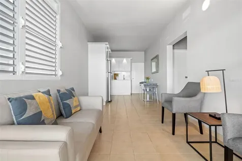 56 Maria Moczo San Juan PR 00911