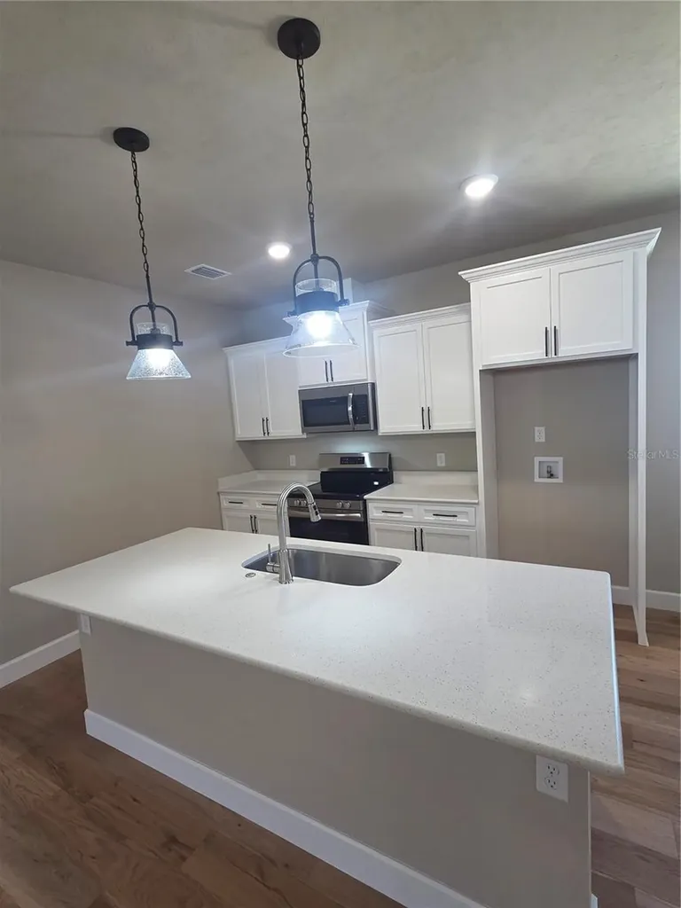 24363 SW 18th Lane Newberry FL 32669