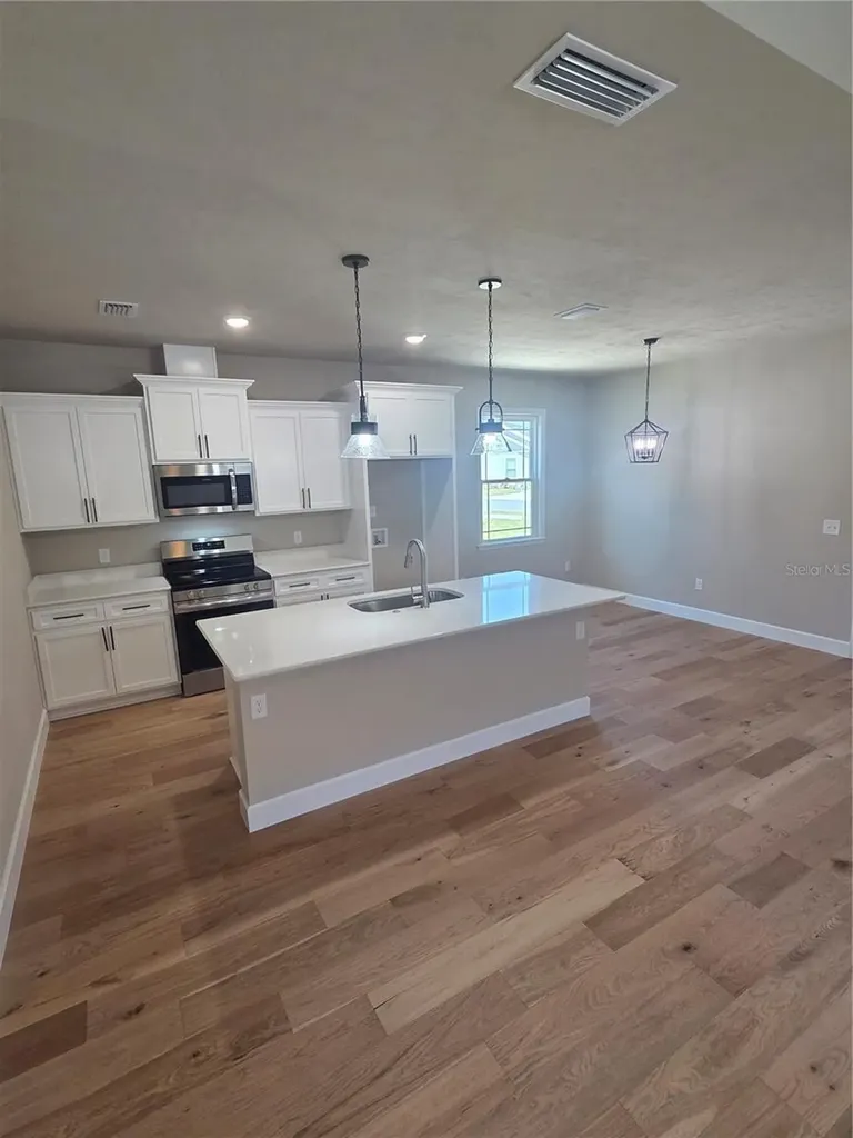 24363 SW 18th Lane Newberry FL 32669