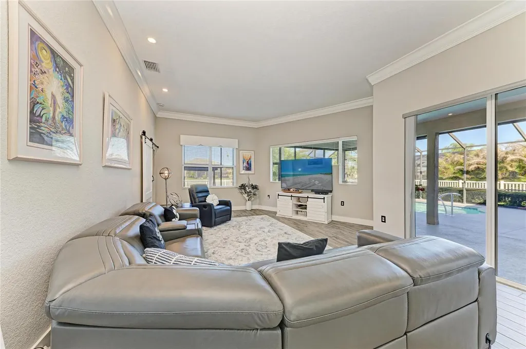 270 Petrel Trail Bradenton FL 34212