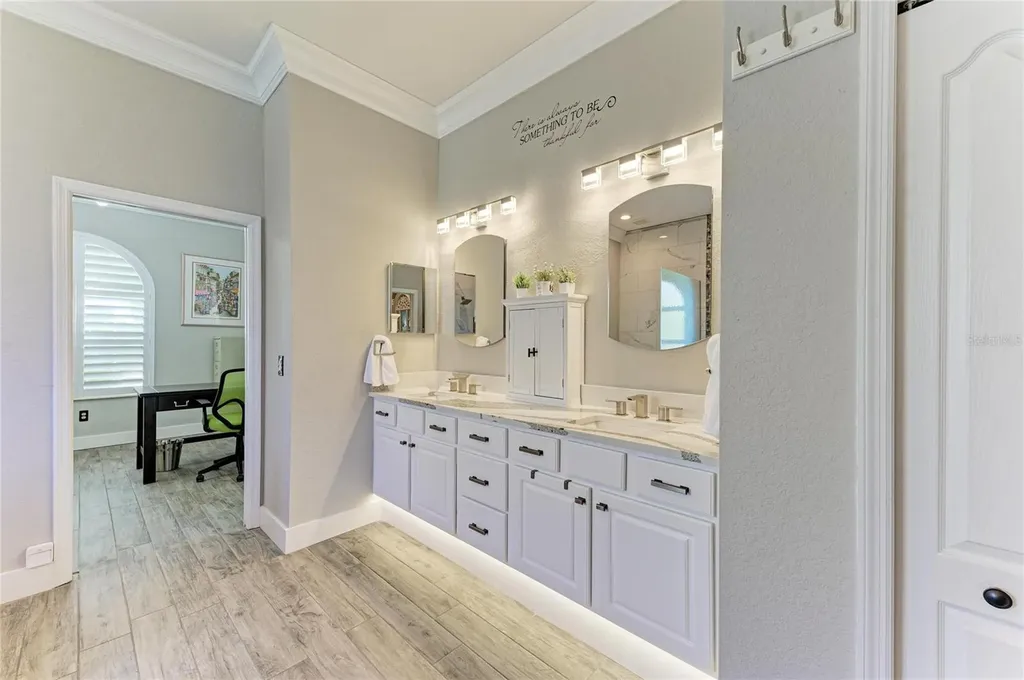 270 Petrel Trail Bradenton FL 34212