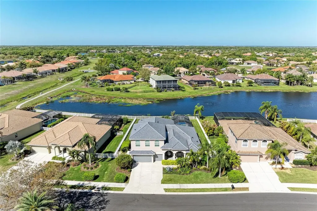 270 Petrel Trail Bradenton FL 34212