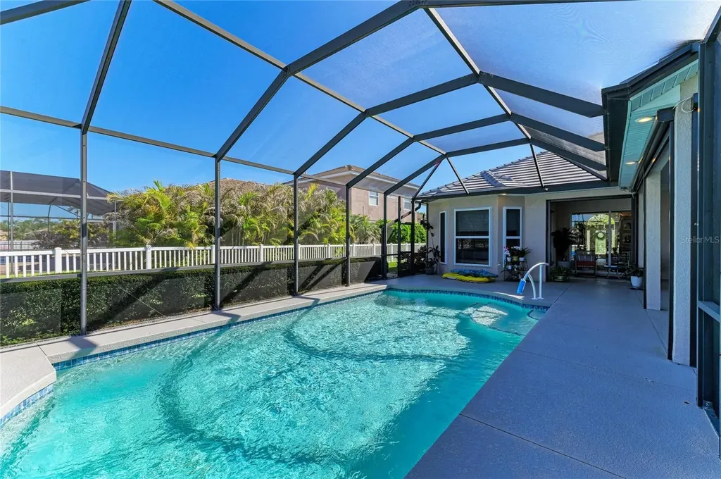 270 Petrel Trail Bradenton FL 34212