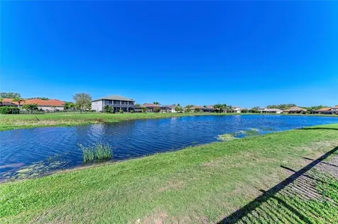 270 Petrel Trail Bradenton FL 34212