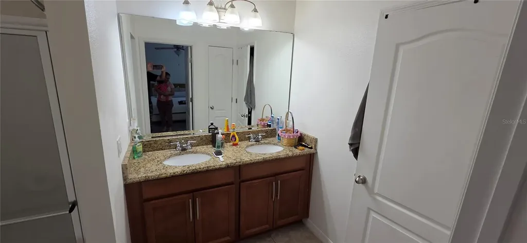 1404 Scarlet Oak Loop Winter Garden FL 34787