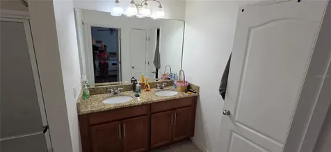1404 Scarlet Oak Loop Winter Garden FL 34787