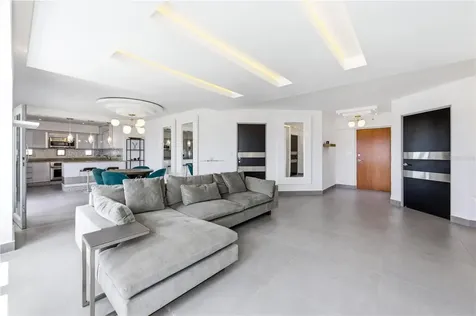 103 Ave De Diego San Juan PR 00911