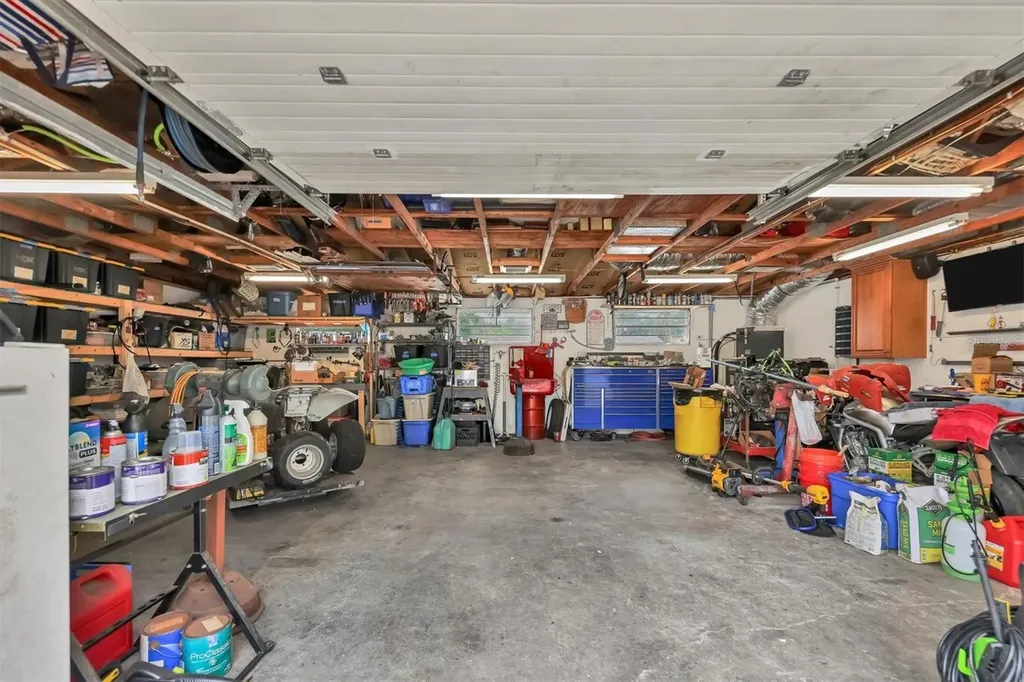 2715 52nd Avenue Terrace W Bradenton FL 34207
