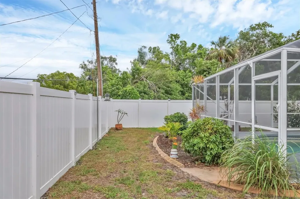 2715 52nd Avenue Terrace W Bradenton FL 34207