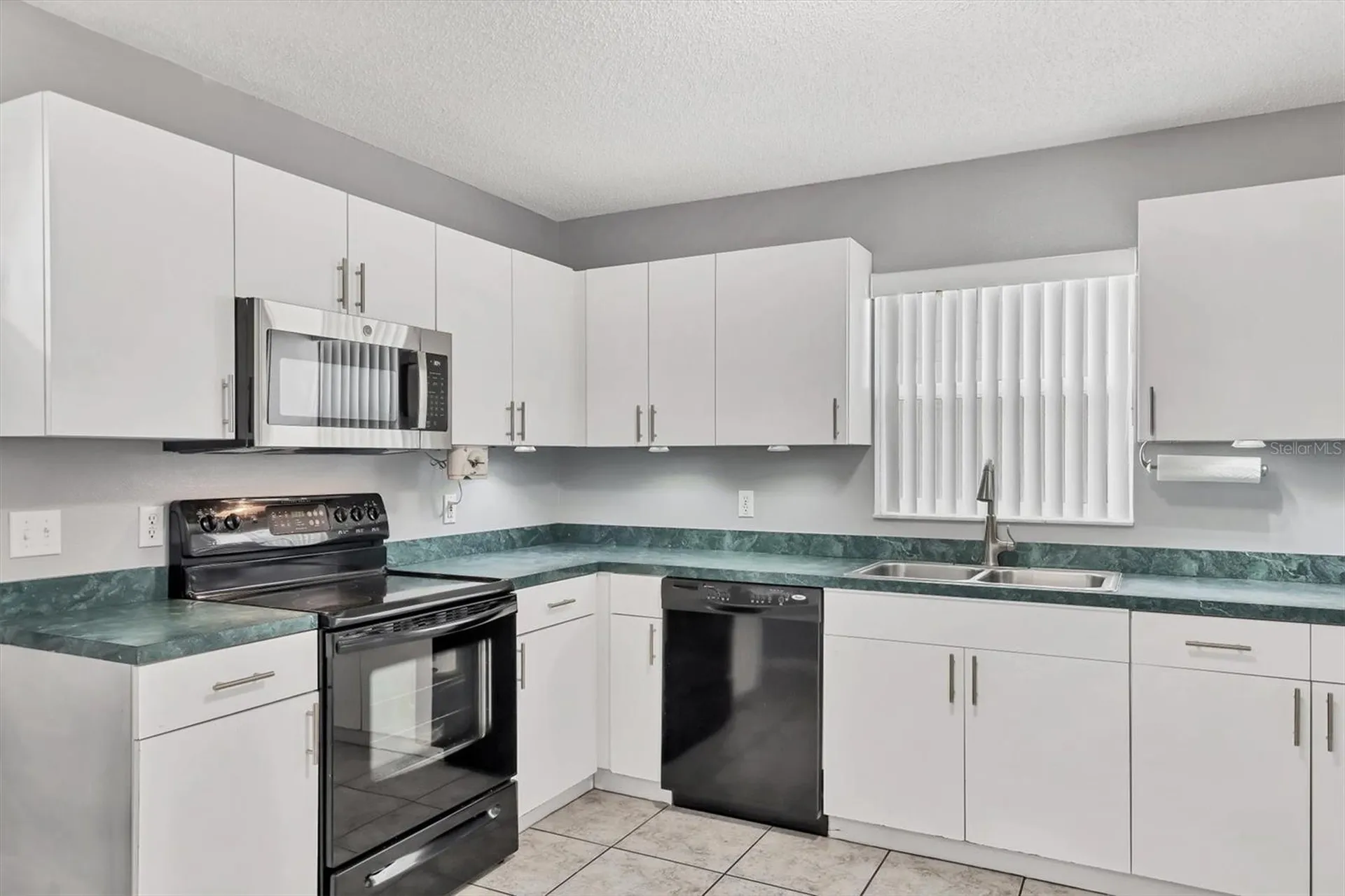 2715 52nd Avenue Terrace W Bradenton FL 34207