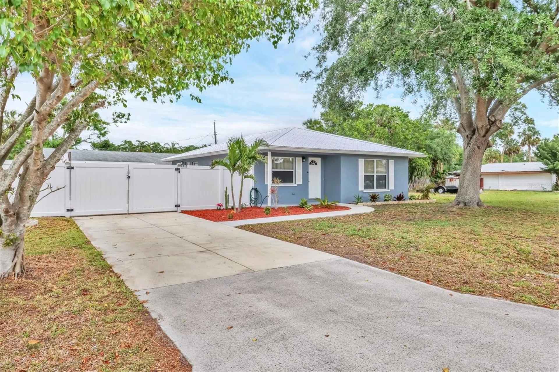 2715 52nd Avenue Terrace W Bradenton FL 34207