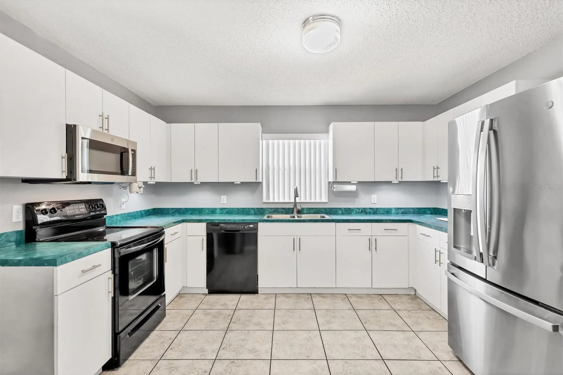 2715 52nd Avenue Terrace W Bradenton FL 34207