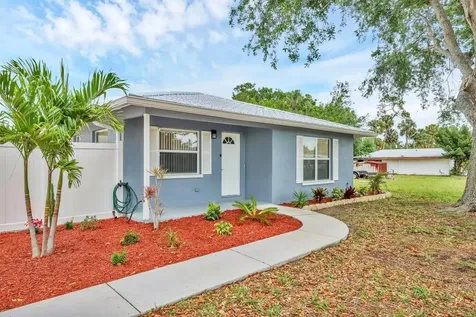 2715 52nd Avenue Terrace W Bradenton FL 34207