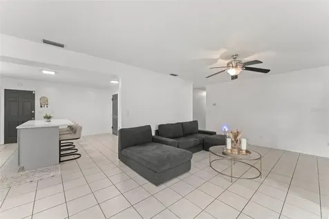 429 Virginia Avenue St Cloud FL 34769