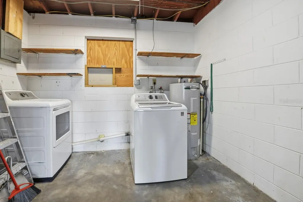 14338 Lake Junietta Drive Tavares FL 32778
