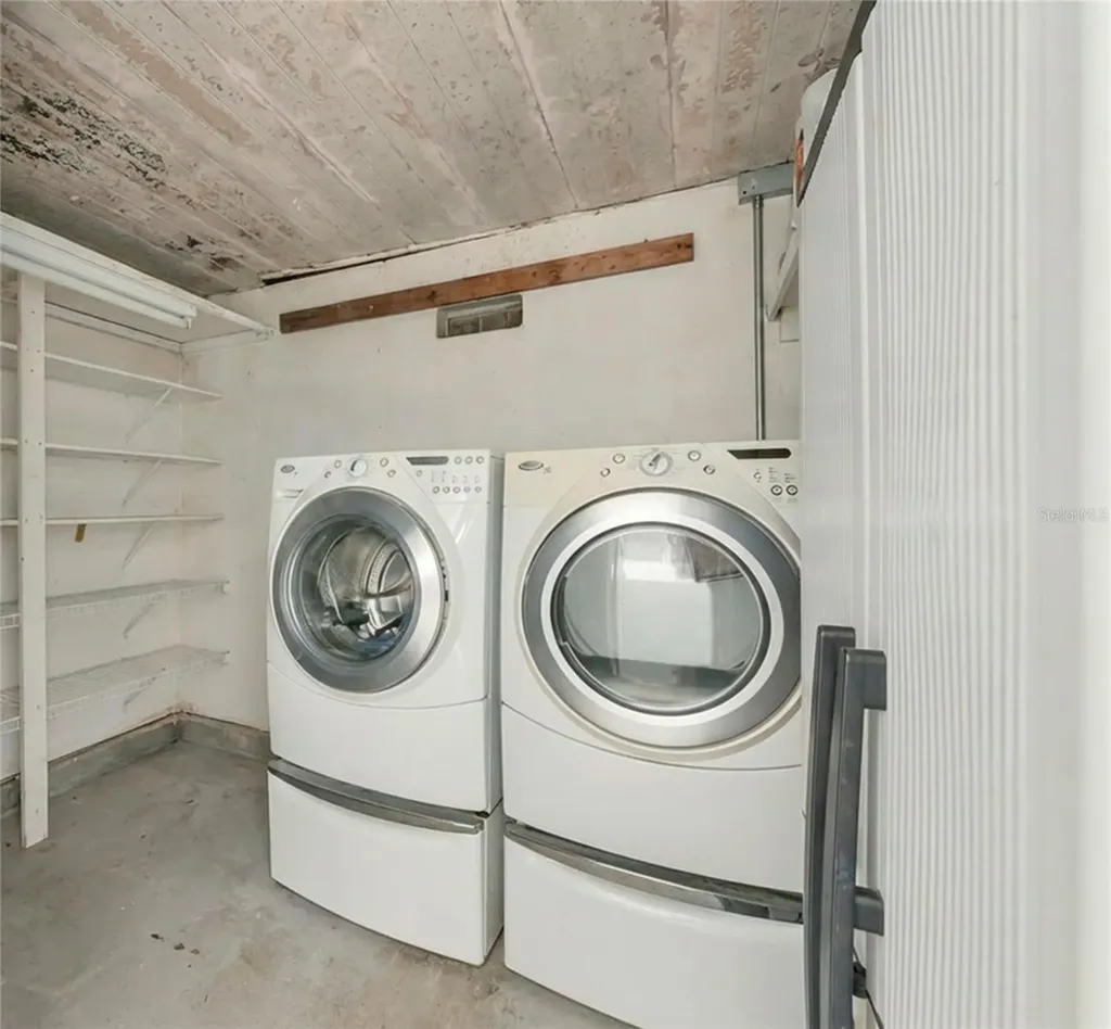 1807 University Place Sarasota FL 34235