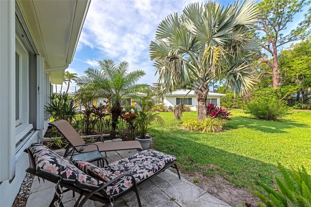 1807 University Place Sarasota FL 34235
