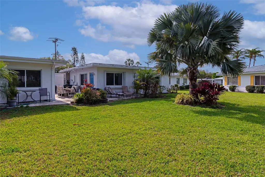 1807 University Place Sarasota FL 34235