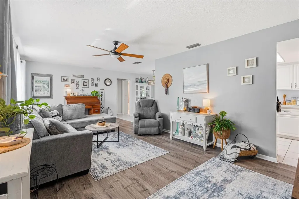 2440 Auburn Boulevard Port Charlotte FL 33948