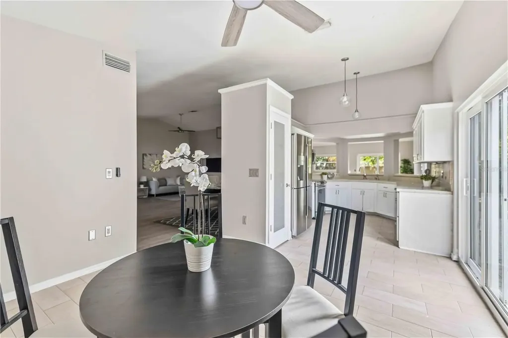 7795 Pine Trace Sarasota FL 34243