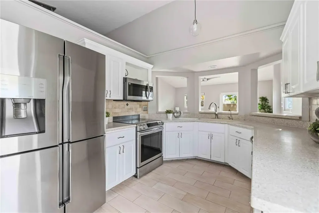 7795 Pine Trace Sarasota FL 34243