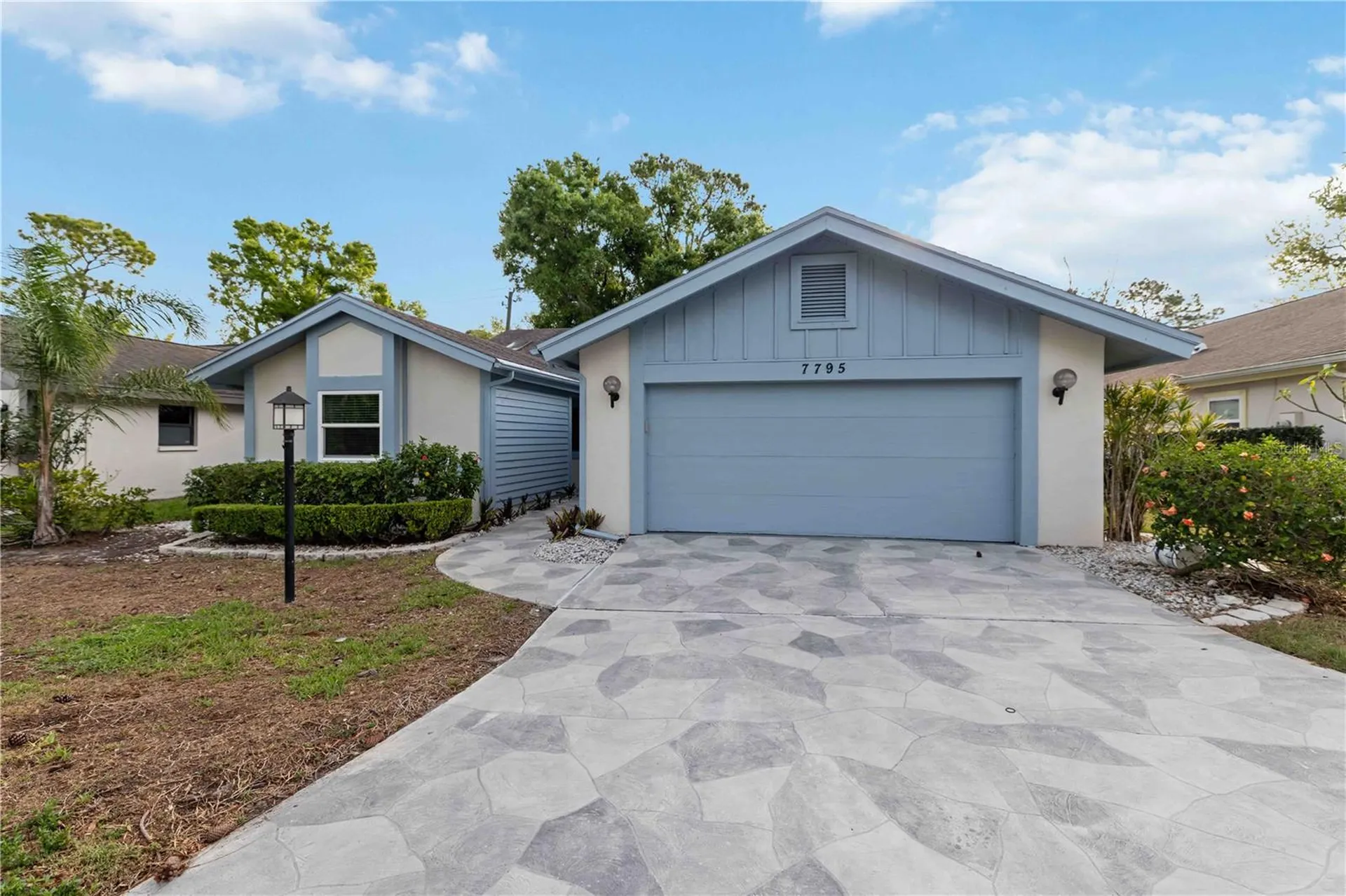 7795 Pine Trace Sarasota FL 34243