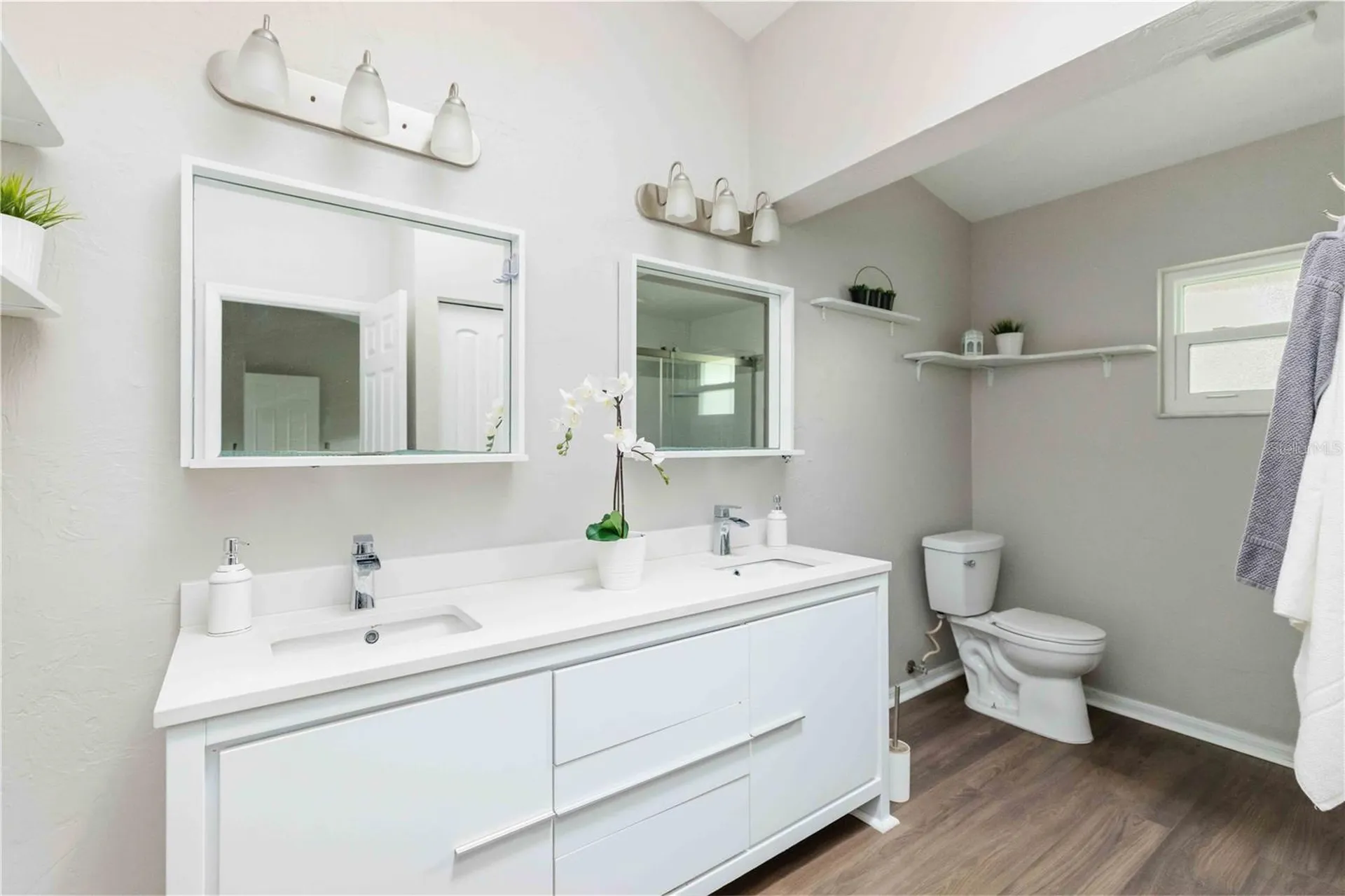 7795 Pine Trace Sarasota FL 34243