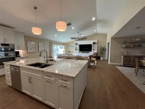 15 Gulf Manor Drive Venice FL 34285