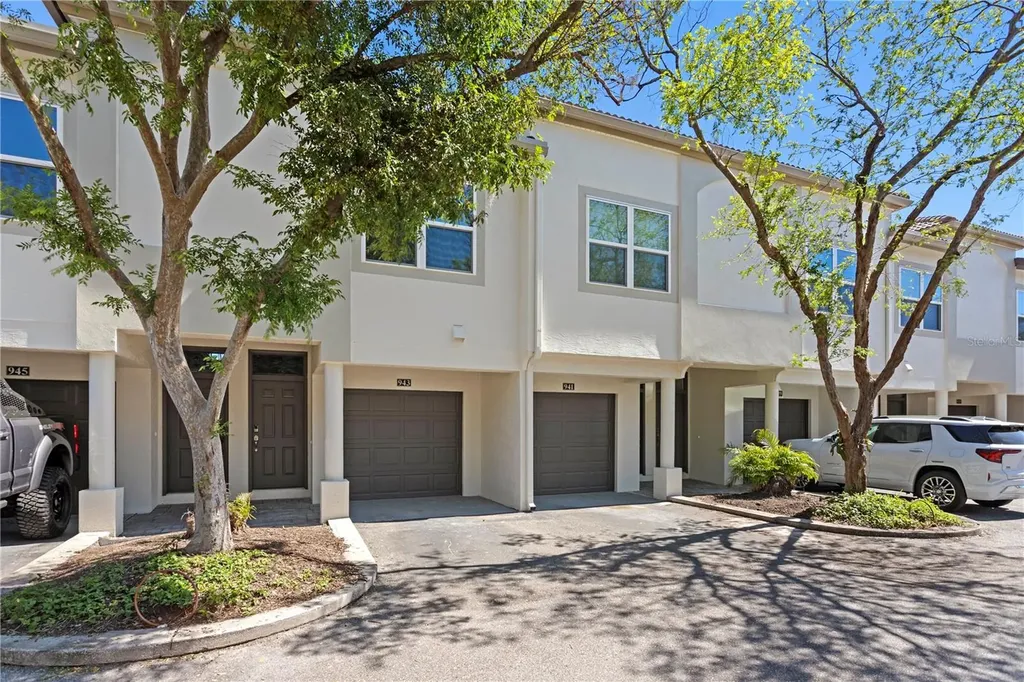 943 Normandy Trace Road Tampa FL 33602