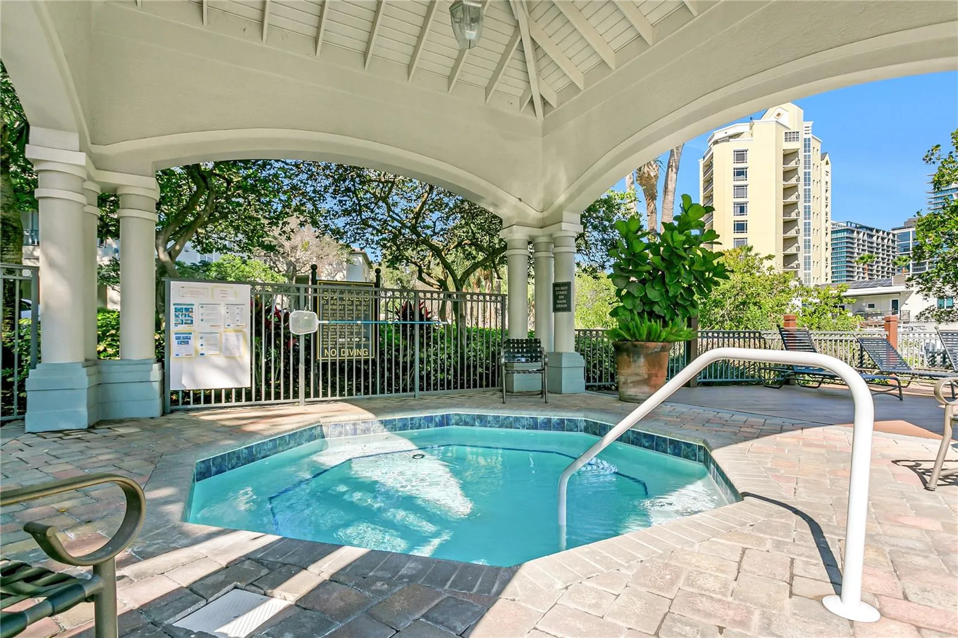 943 Normandy Trace Road Tampa FL 33602