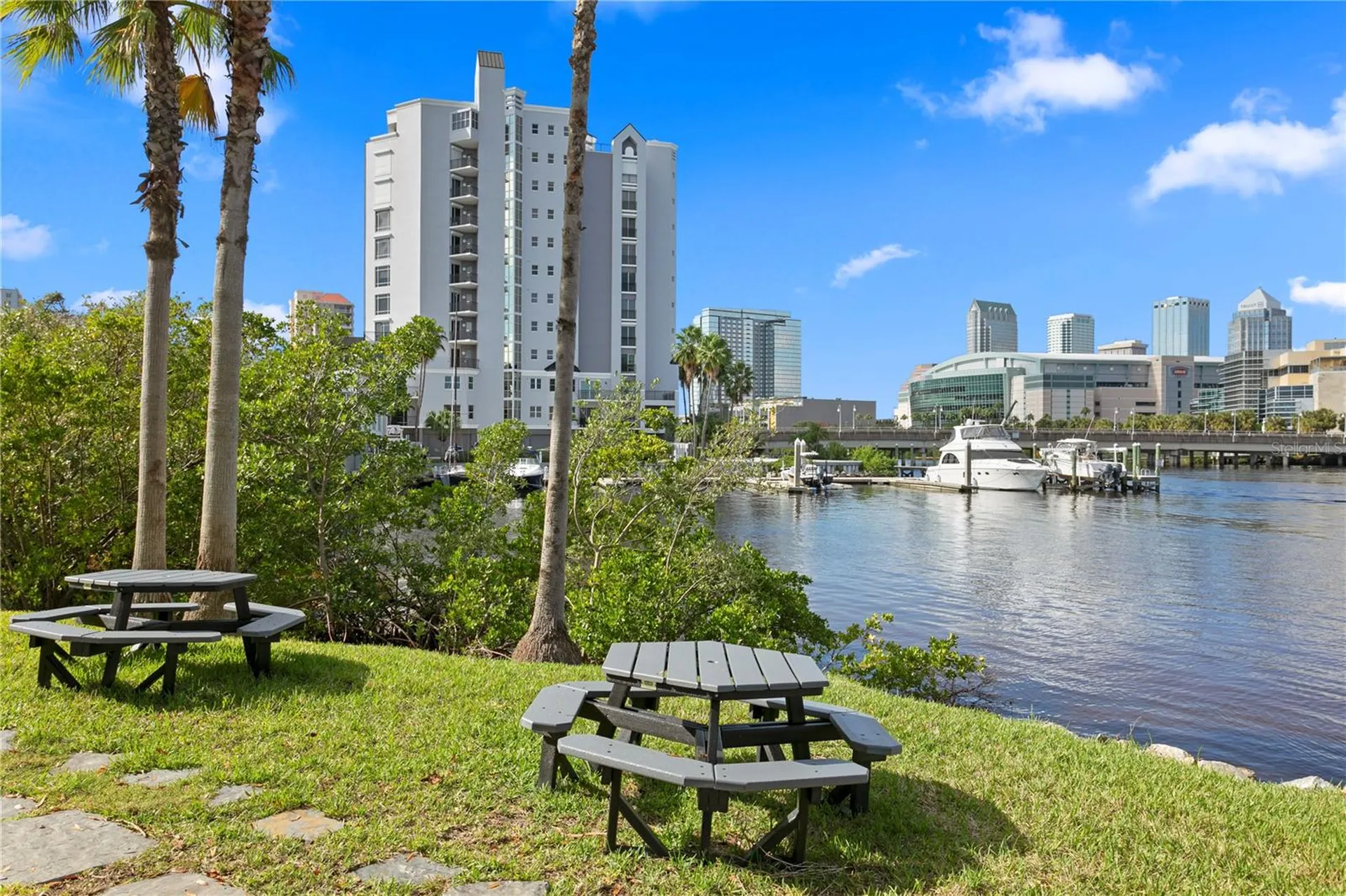 943 Normandy Trace Road Tampa FL 33602
