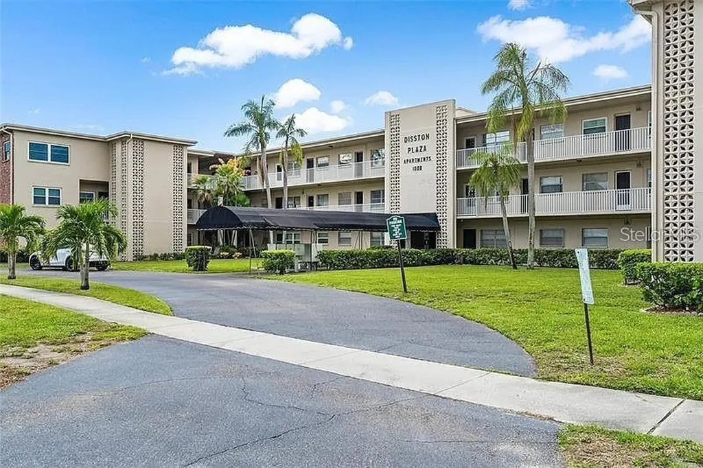 1000 49th Street N St Petersburg FL 33710